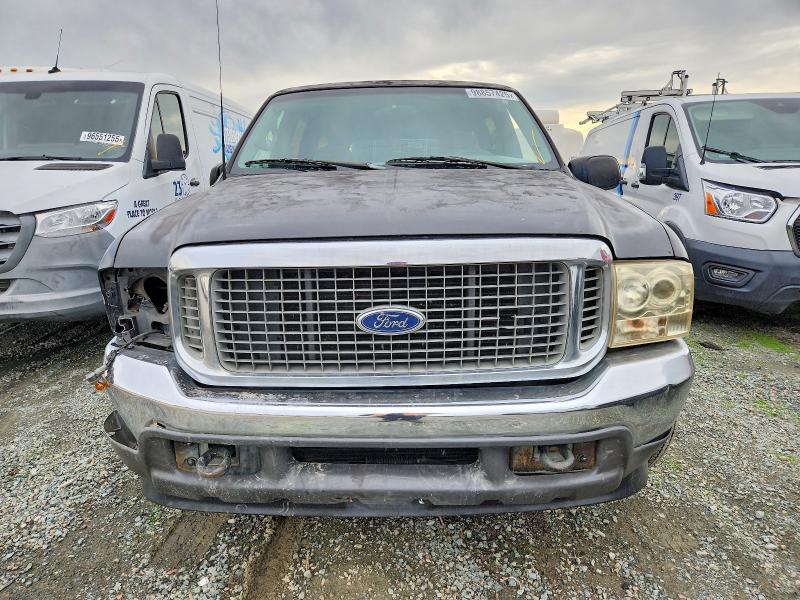 Photo 5 from auction – 2000 FORD EXCURSION with VIN 1FMNU40L3YEC33361