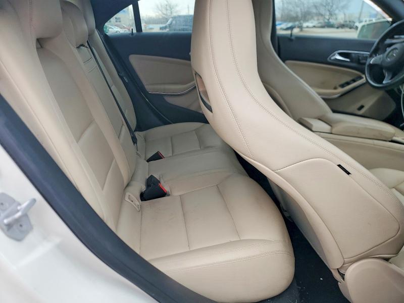 Photo 10 from auction – 2015 MERCEDES-BENZ CLA with VIN WDDSJ4EB4FN161900