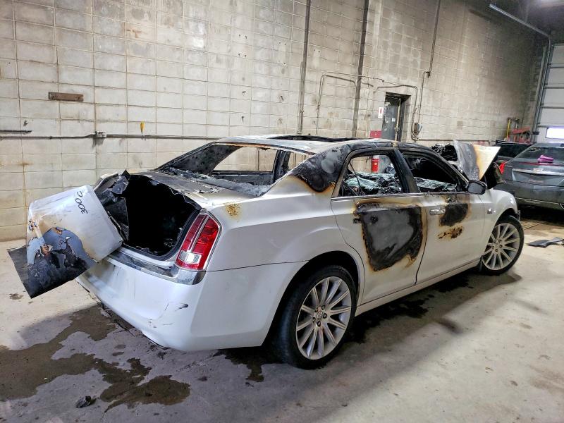 Photo 3 from auction – 2012 CHRYSLER 300C with VIN 2C3CCAKT3CH143370