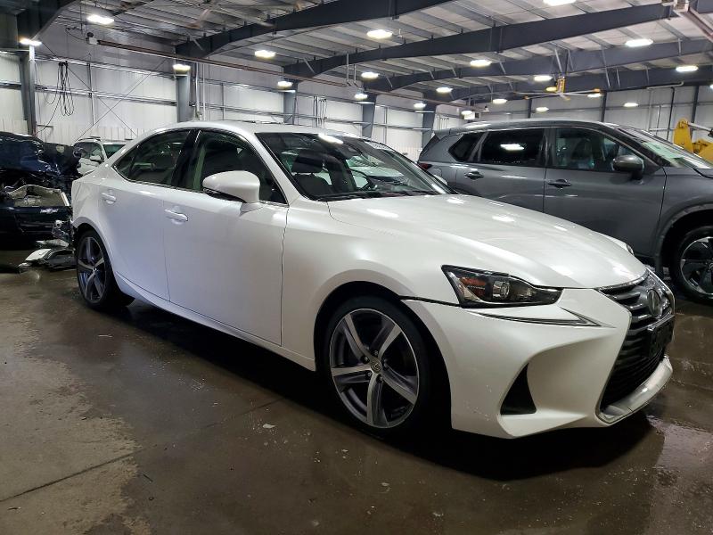 Photo 4 from auction – 2017 LEXUS IS 300 with VIN JTHCM1D29H5021770