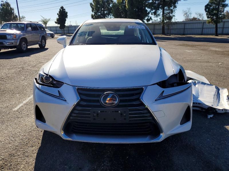Photo 5 from auction – 2019 LEXUS IS 300 with VIN JTHBA1D26K5089844