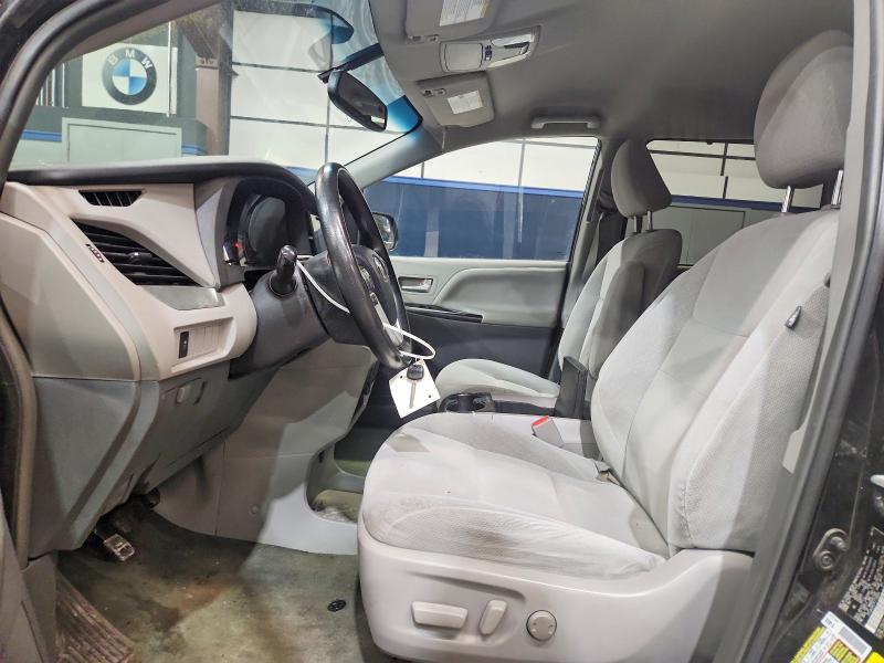 Photo 7 from auction – 2015 TOYOTA SIENNA with VIN 5TDJK3DC3FS119364