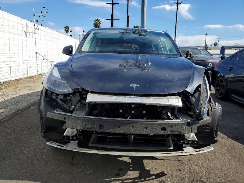 Foto 5 de la subasta – 2025 TESLA MODEL Y con VIN 7SAYGDED7SF314012