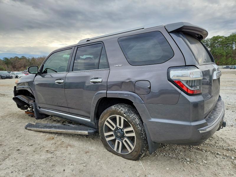 Photo 2 from auction – 2017 TOYOTA 4RUNNER with VIN JTEZU5JR3H5155402