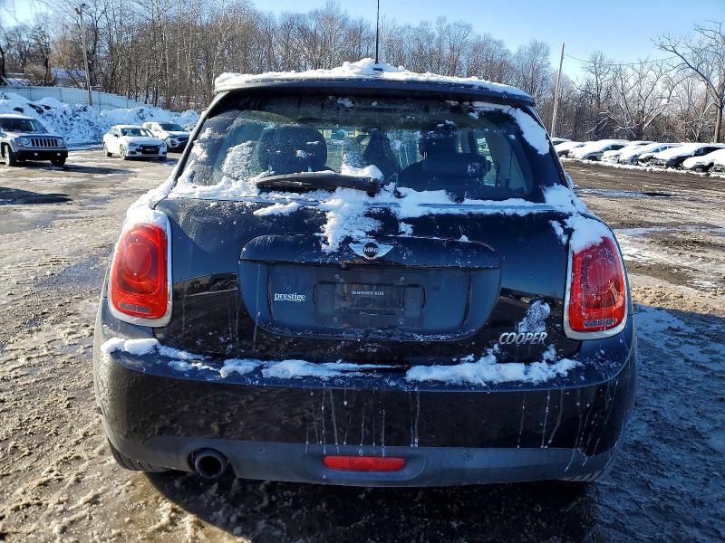 Photo 6 from auction – 2018 MINI COOPER with VIN WMWXP5C51J2G61427