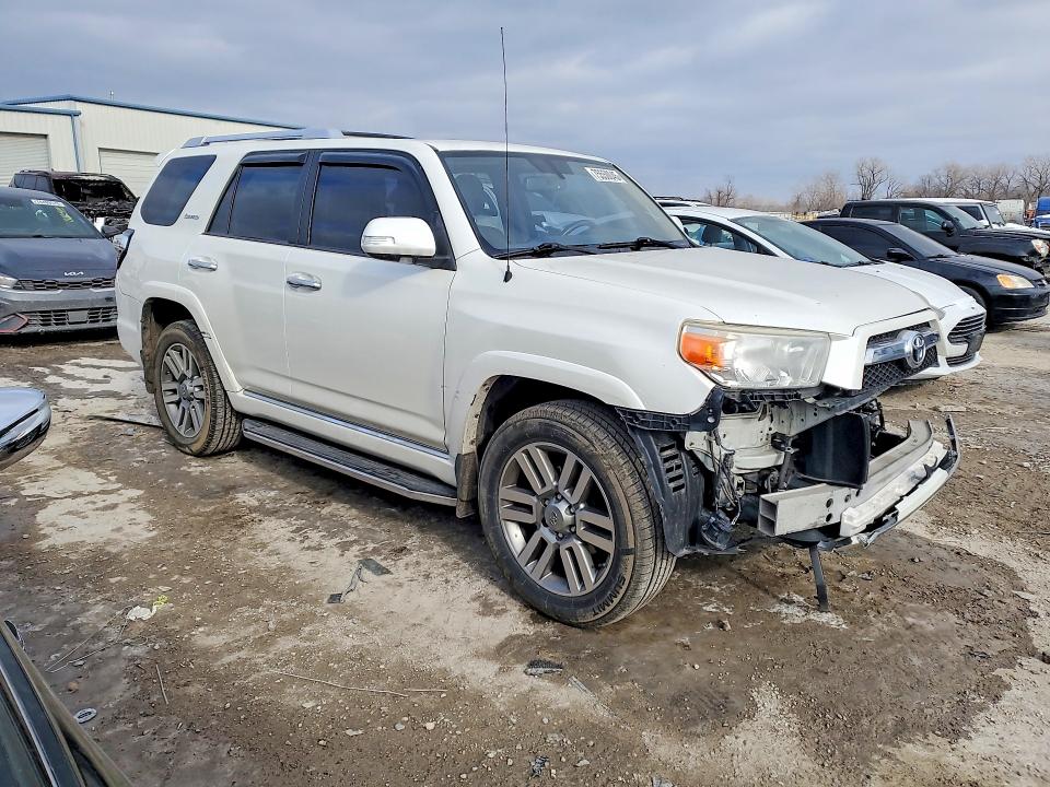 Photo 4 from auction – 2010 TOYOTA 4RUNNER SR with VIN JTEBU5JR0A5018621