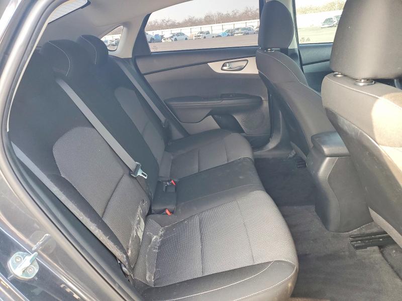 Photo 10 from auction – 2023 KIA FORTE with VIN 3KPF24AD7PE551167