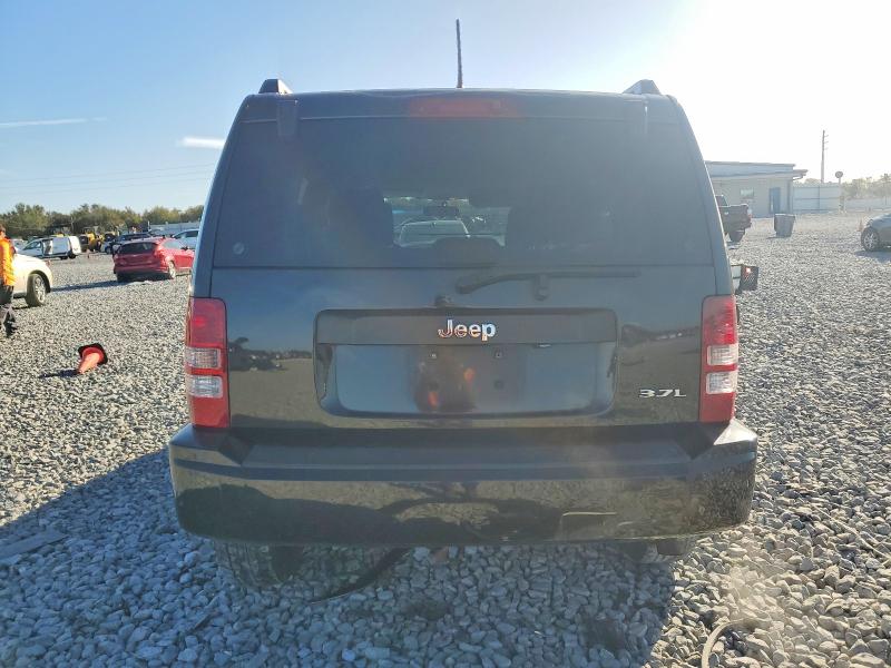 Photo 6 from auction – 2008 JEEP LIBERTY SP with VIN 1J8GP28K08W216007