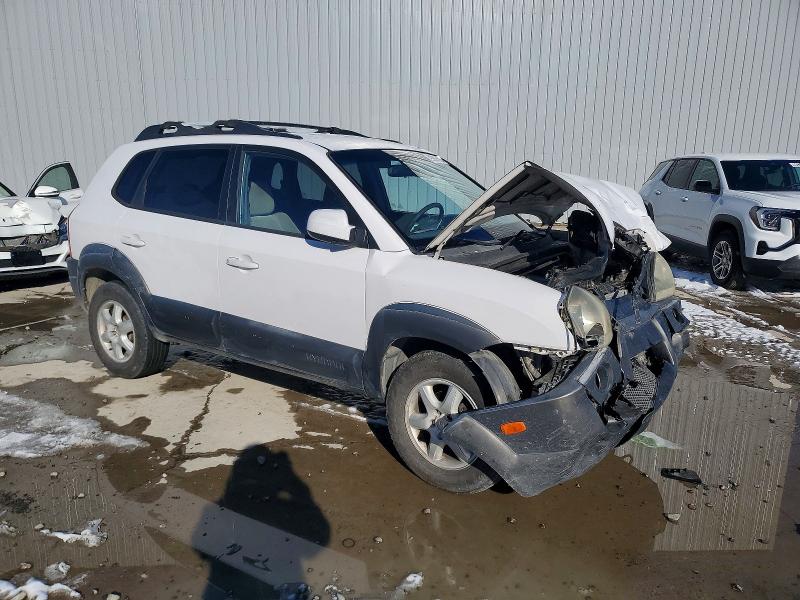 Photo 4 from auction – 2005 HYUNDAI TUCSON with VIN KM8JN72D65U193104