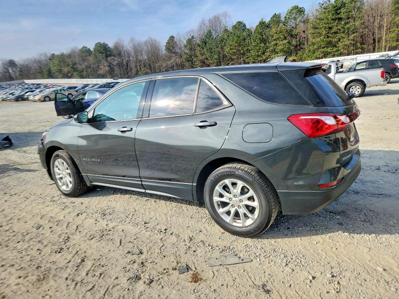 Photo 2 from auction – 2019 CHEVROLET EQUINOX LS with VIN 2GNAXHEV3K6297155