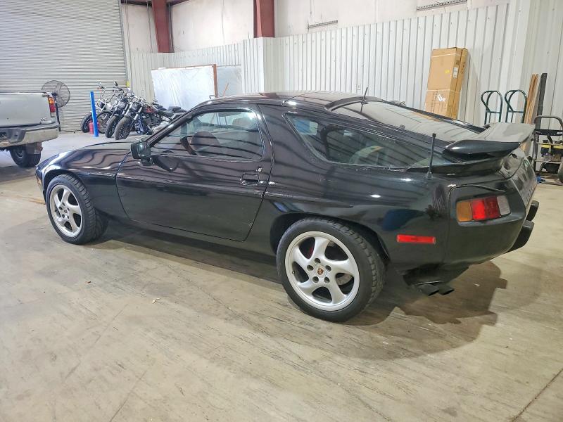 Photo 2 from auction – 1984 PORSCHE 928 S with VIN WP0JB0927ES862517