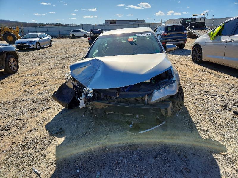 Photo 5 from auction – 2015 TOYOTA CAMRY with VIN 4T4BF1FK8FR489580