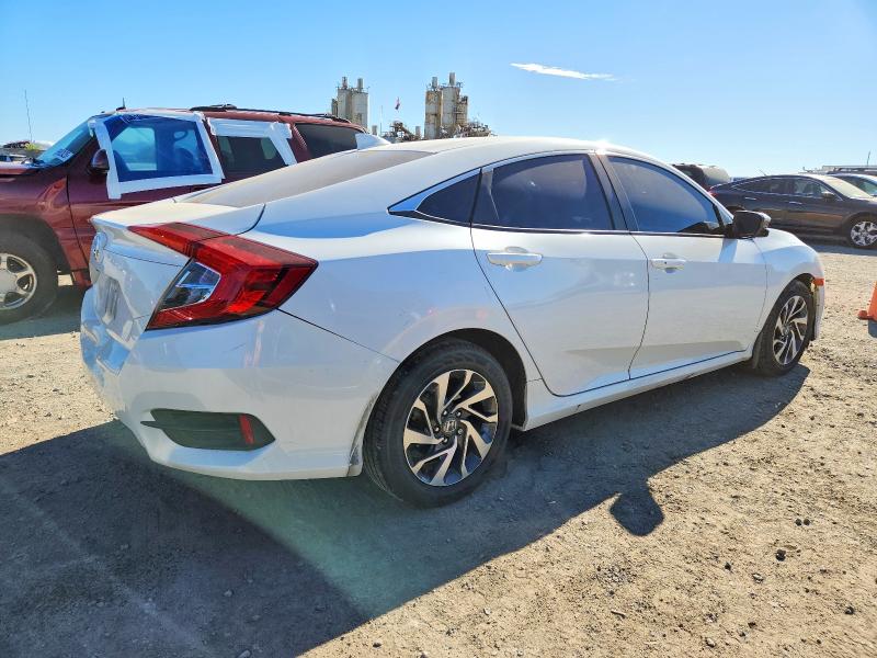 Photo 3 from auction – 2017 HONDA CIVIC EX with VIN 2HGFC2F77HH561693