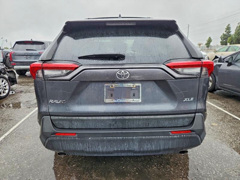 Photo 6 from auction – 2019 TOYOTA RAV4 with VIN JTMW1RFVXKD511290