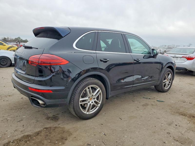 Photo 3 from auction – 2016 PORSCHE CAYENNE with VIN WP1AA2A24GLA09336