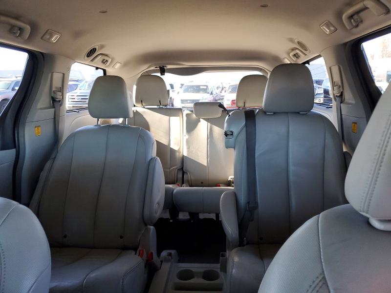 Photo 10 from auction – 2013 TOYOTA SIENNA XLE with VIN 5TDYK3DC7DS322804
