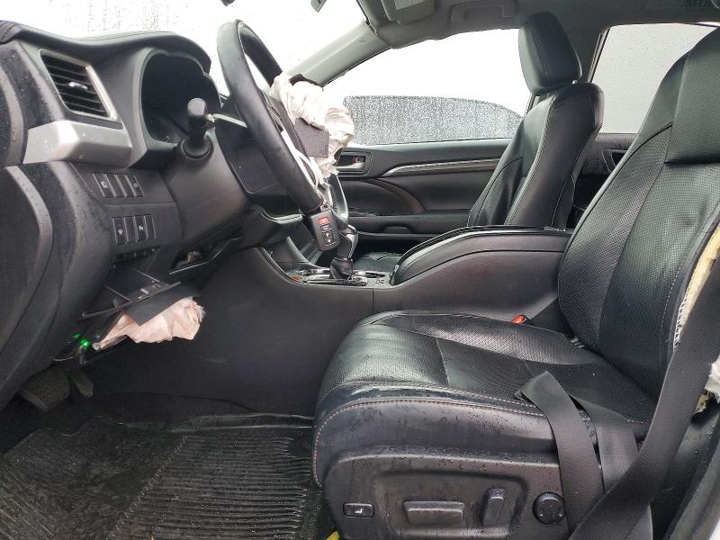 Photo 7 from auction – 2017 TOYOTA HIGHLANDER with VIN 5TDDGRFH7HS034122