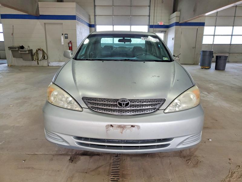 Photo 5 from auction – 2002 TOYOTA CAMRY LE with VIN 4T1BE32K02U006544