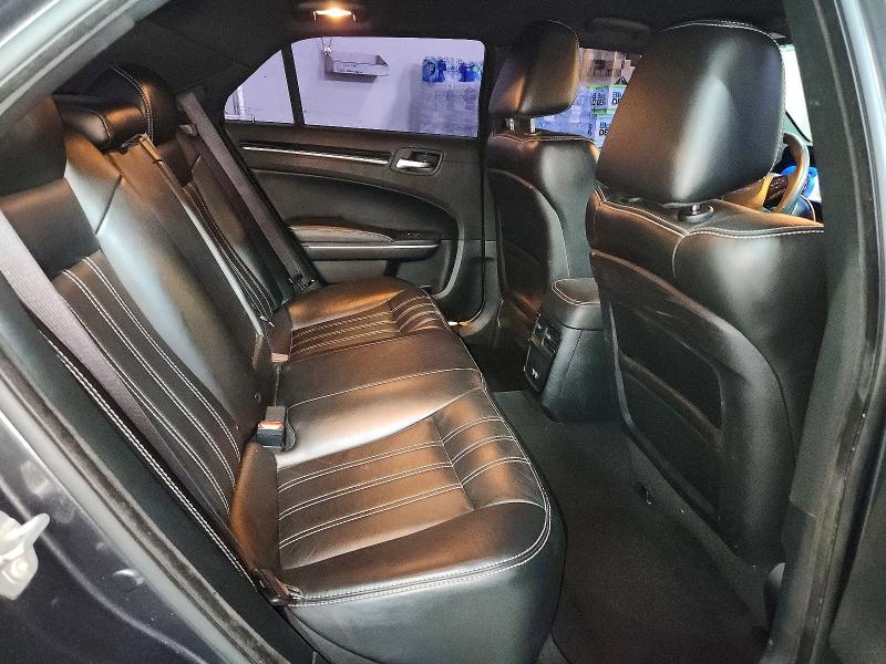 Photo 10 from auction – 2019 CHRYSLER 300 with VIN 2C3CCAGG1KH651573