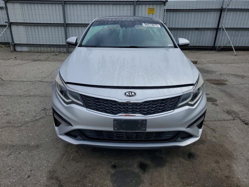 Photo 5 from auction – 2019 KIA OPTIMA LX with VIN 5XXGT4L36KG330343