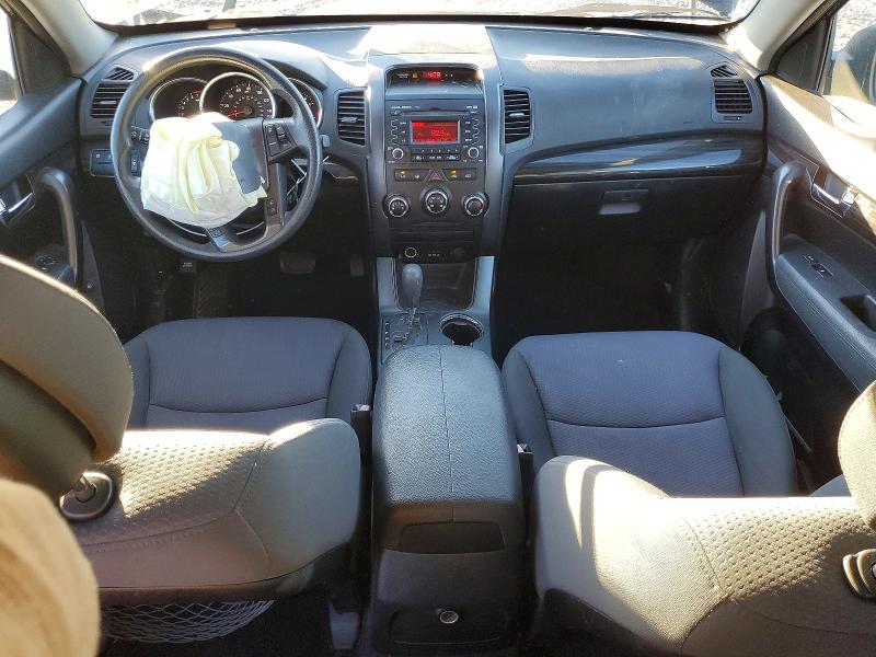 Photo 8 from auction – 2012 KIA SORENTO with VIN 5XYKT4A17CG203982