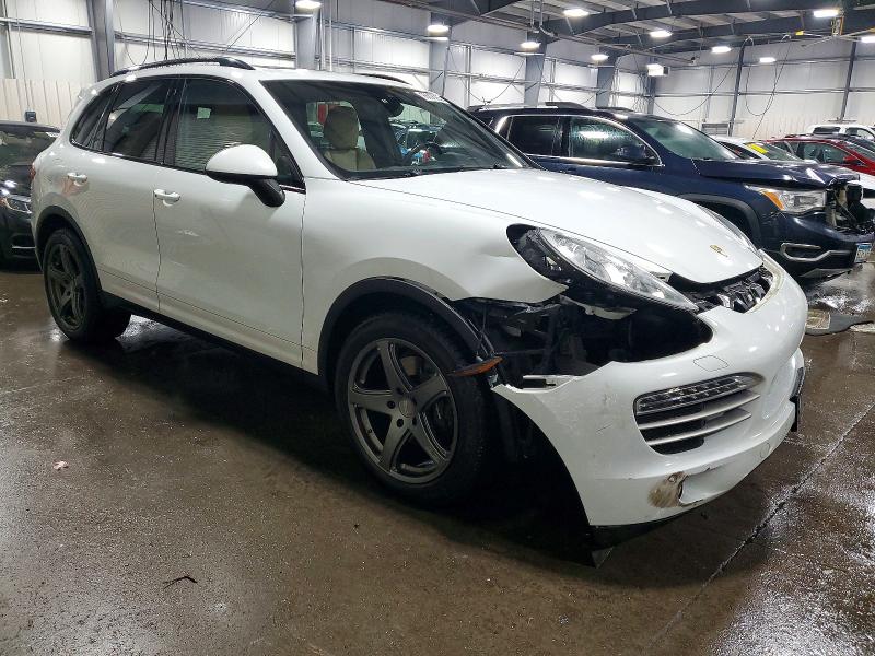 Photo 4 from auction – 2014 PORSCHE CAYENNE with VIN WP1AA2A25ELA91297
