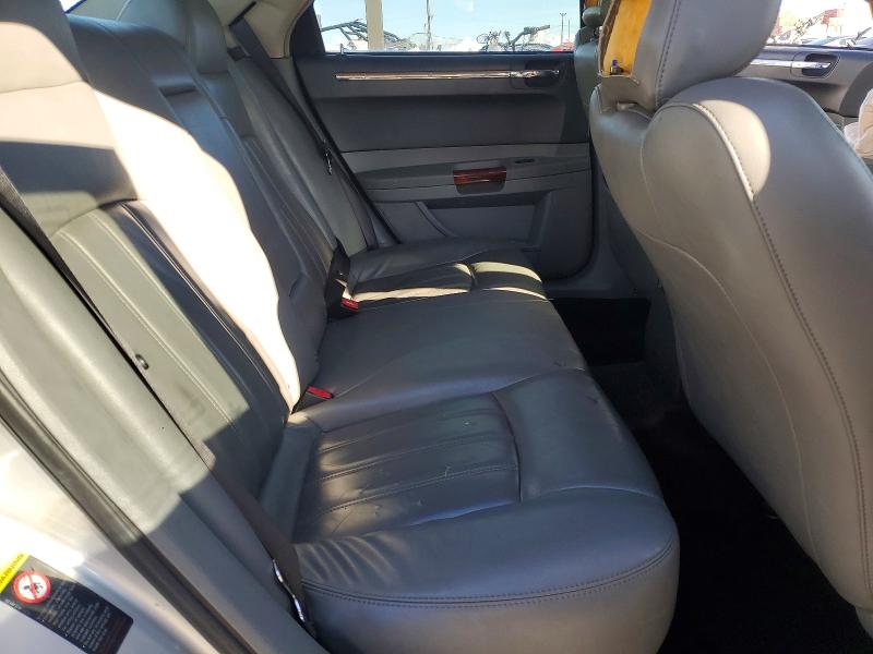 Photo 10 from auction – 2005 CHRYSLER 300C with VIN 2C3AA63H85H149771