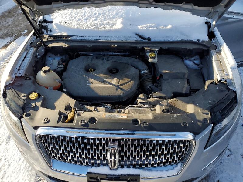 Photo 11 from auction – 2019 LINCOLN MKC RESERV with VIN 5LMCJ3C97KUL46363
