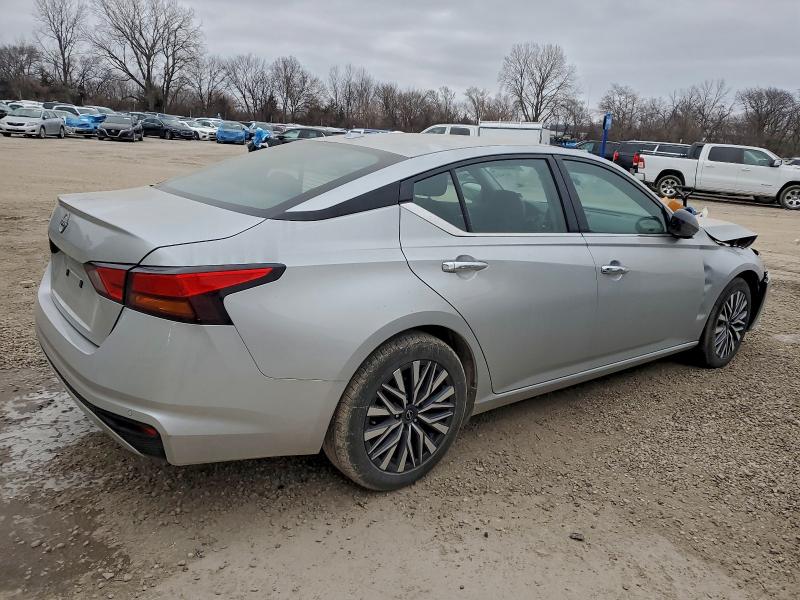 Photo 3 from auction – 2025 NISSAN ALTIMA SV with VIN 1N4BL4DV3SN365149