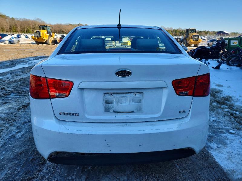 Photo 6 from auction – 2013 KIA FORTE with VIN KNAFU4A24D5702236