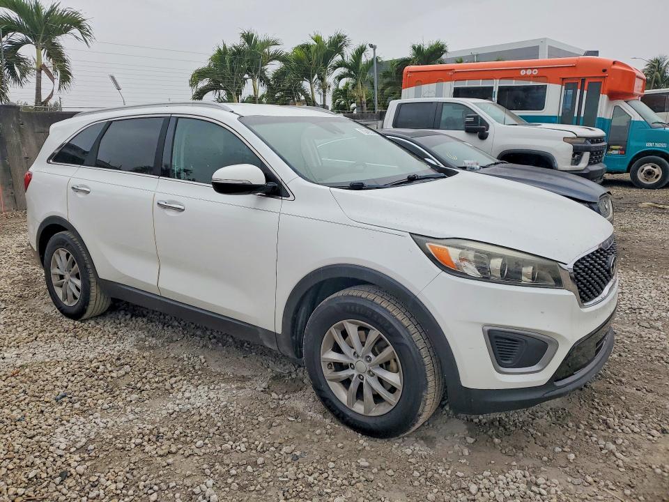 Photo 4 from auction – 2018 KIA SORENTO with VIN 5XYPG4A36JG381830