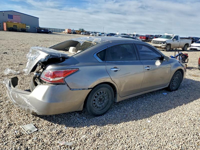 Photo 3 from auction – 2015 NISSAN ALTIMA 2.5 with VIN 1N4AL3AP8FN881976