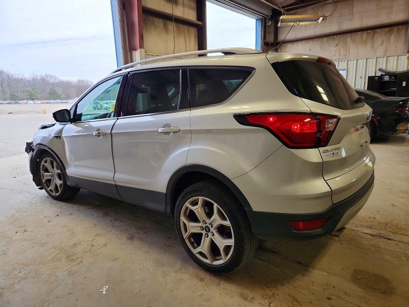 Photo 2 from auction – 2019 FORD ESCAPE with VIN 1FMCU0J92KUC20231