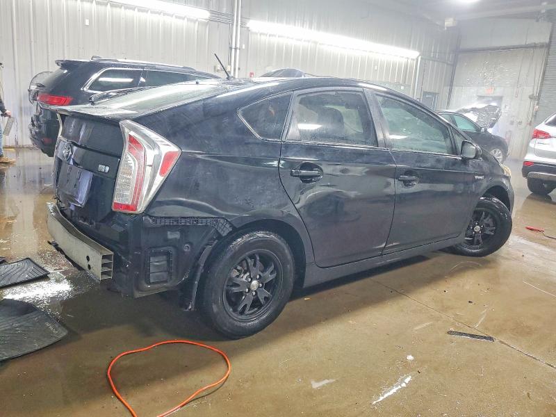 Photo 3 from auction – 2013 TOYOTA PRIUS with VIN JTDKN3DU6D5581179