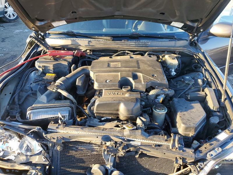 Photo 11 from auction – 2001 LEXUS IS with VIN JTHBD182410010457