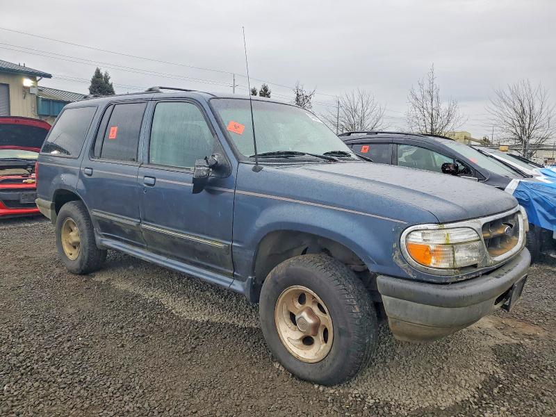 Photo 4 from auction – 1998 FORD EXPLORER with VIN 1FMZU34E1WUA08589