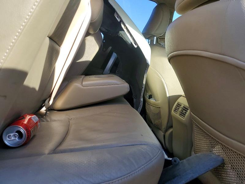 Photo 11 from auction – 2011 TOYOTA 4RUNNER SR with VIN JTEZU5JR3B5032027
