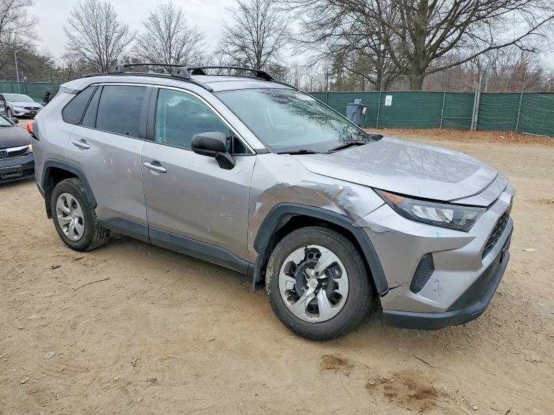Photo 4 from auction – 2019 TOYOTA RAV4 LE with VIN 2T3H1RFV0KC020238