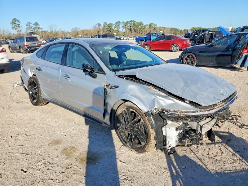 Photo 4 from auction – 2025 HYUNDAI SONATA N L with VIN KMHL54JC2SA451230