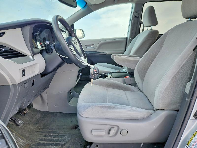 Photo 7 from auction – 2015 TOYOTA SIENNA with VIN 5TDKK3DC8FS625146