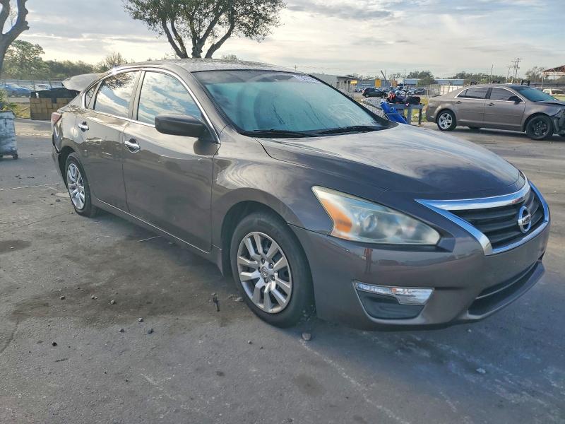 Photo 4 from auction – 2015 NISSAN ALTIMA 2.5 with VIN 1N4AL3AP9FN906366