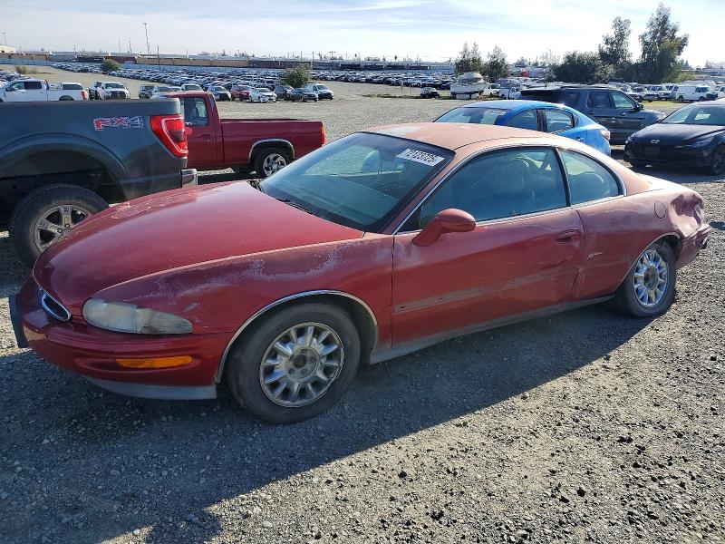 BUICK RIVIERA 1997 مع رقم تعريف المركبة 1G4GD2218V4715494 - صورة من المزاد