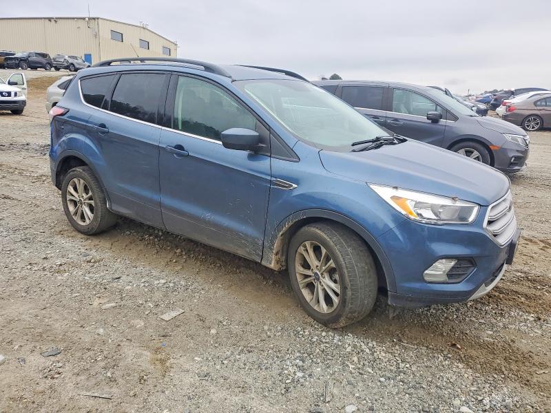 صورة رقم 4 من المزاد - 2018 FORD ESCAPE مع VIN 1FMCU9GDXJUC60586