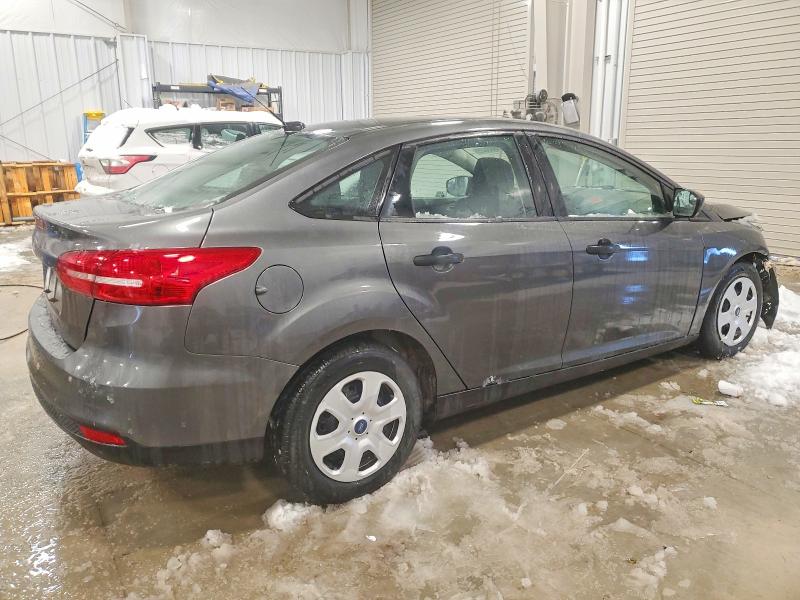 Photo 3 from auction – 2017 FORD FOCUS S with VIN 1FADP3E27HL209700