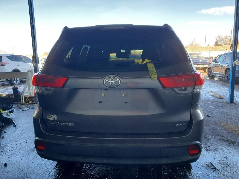 Photo 6 from auction – 2019 TOYOTA HIGHLANDER with VIN 5TDBZRFH9KS996091