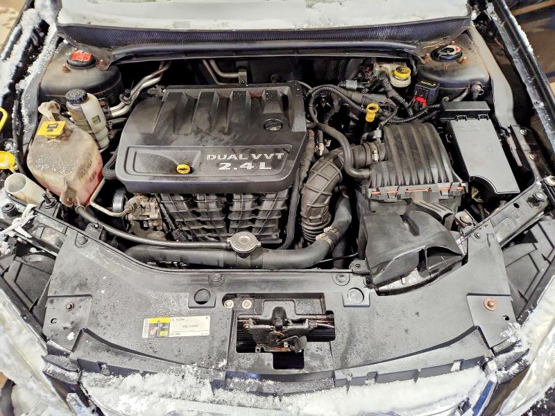 Photo 11 from auction – 2014 CHRYSLER 200 TOURIN with VIN 1C3CCBBB4EN100924