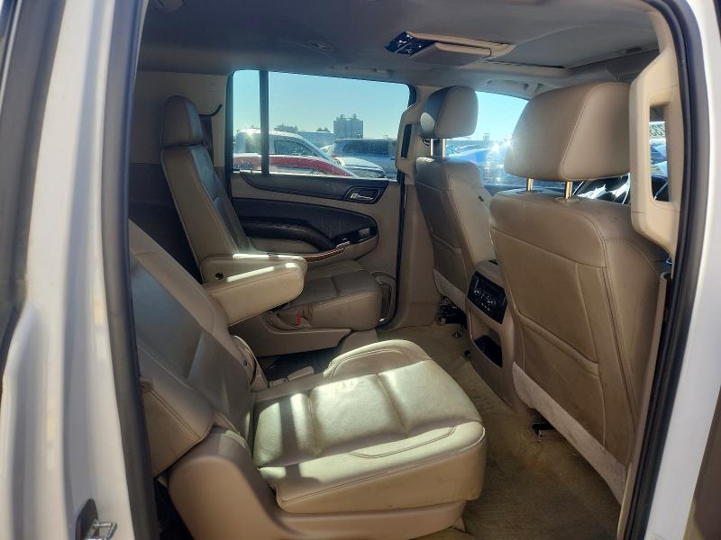 Photo 11 from auction – 2018 CHEVROLET SUBURBAN with VIN 1GNSCJKC3JR193617