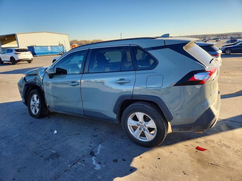 Photo 2 from auction – 2021 TOYOTA RAV4 XLE with VIN 2T3W1RFV0MW177356