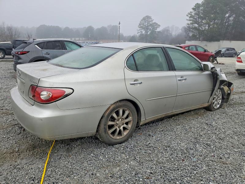 Photo 3 from auction – 2002 LEXUS ES 300 with VIN JTHBF30G825026923