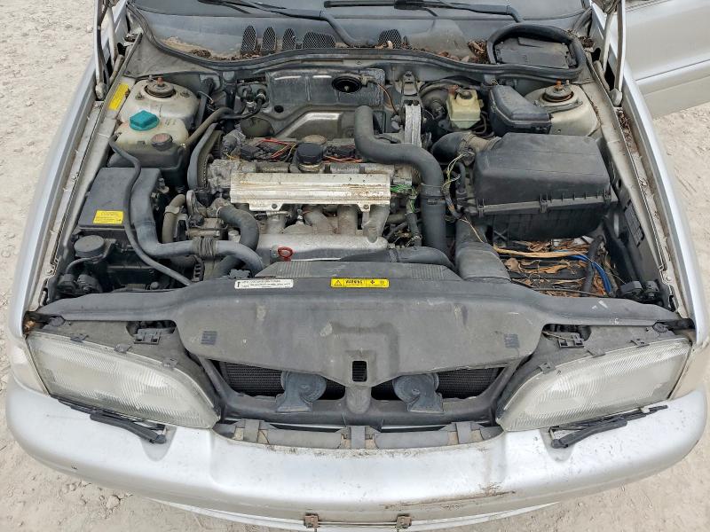 Photo 11 from auction – 2000 VOLVO C70 TURBO with VIN YV1NC56D5YJ009989
